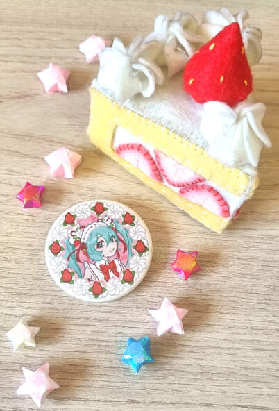 Botton Hatsune Miku Merengue.